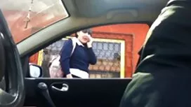 Busty bước xem phim  ...